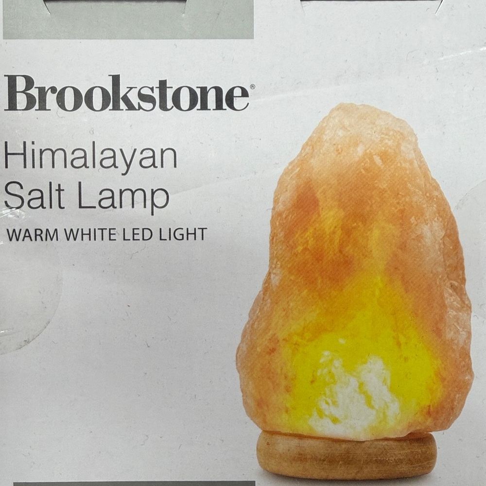 BROOKSTONE‎ HIMALAYAN SALT LAMP WITH WOODEN BASE NEW - Picture 3 of 8